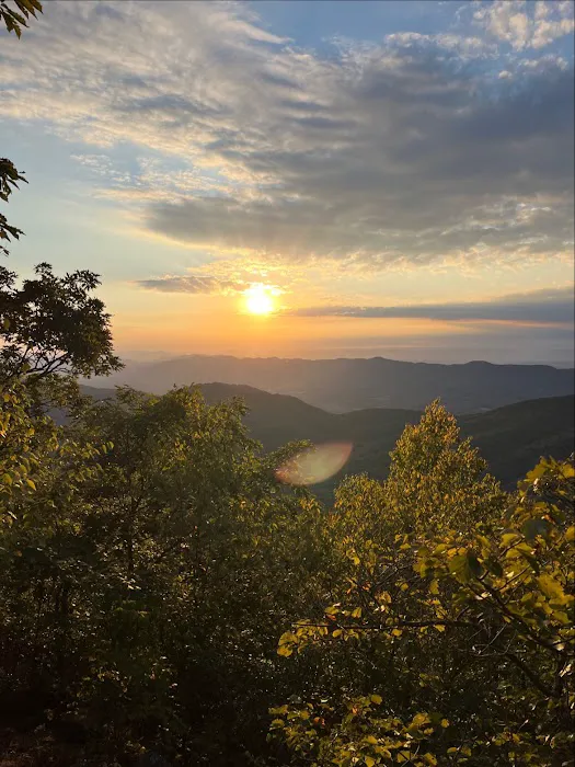 Peaks Of Otter Campground Picture 9