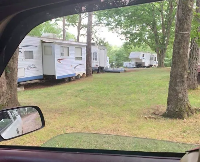 TUCK-AWAY CAMPGROUND Picture 4