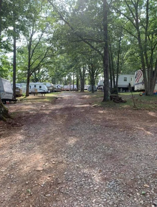 TUCK-AWAY CAMPGROUND Picture 6