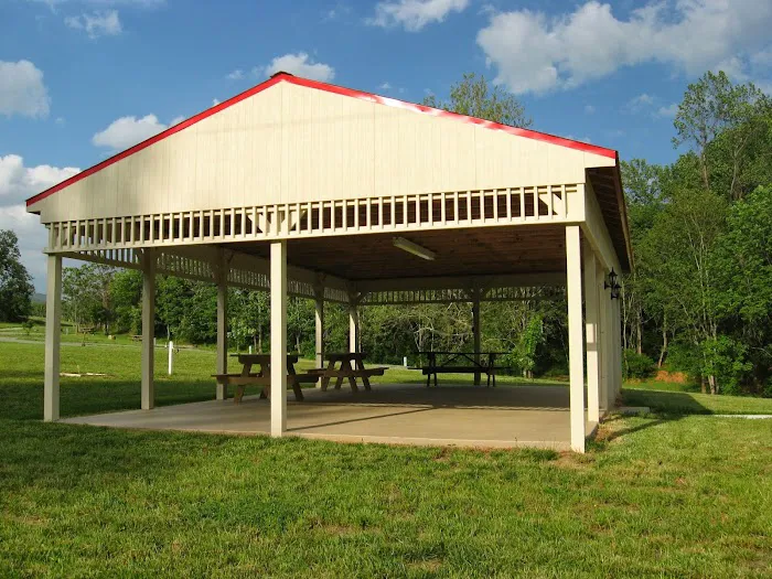 Smith Mountain Campground Picture 3