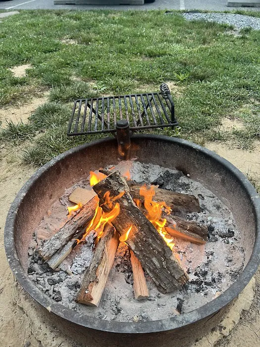 Don's Cab-Inns Campground Picture 8