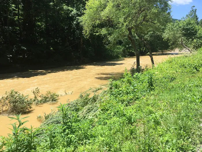 Pocahontas Campground Picture 5