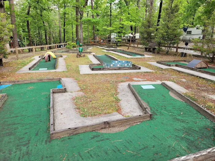 Green Acres Family Campground Picture 8