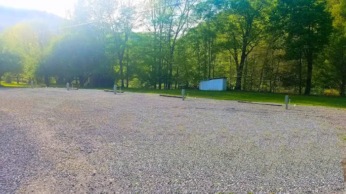 K & N Campground and Cabin Rental Picture 2