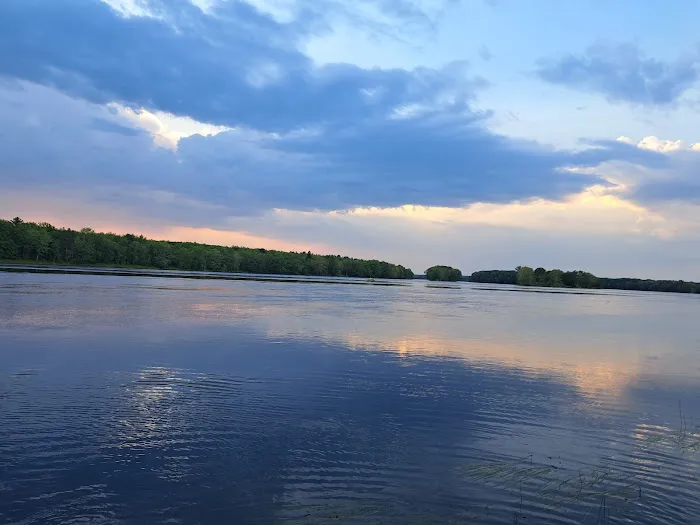 Point Passadumkeag River Cabins Picture 3