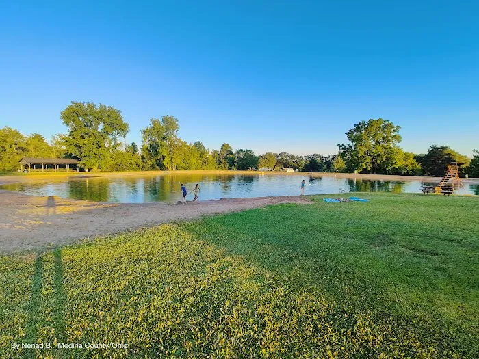 Willow Lake Park Picture 2