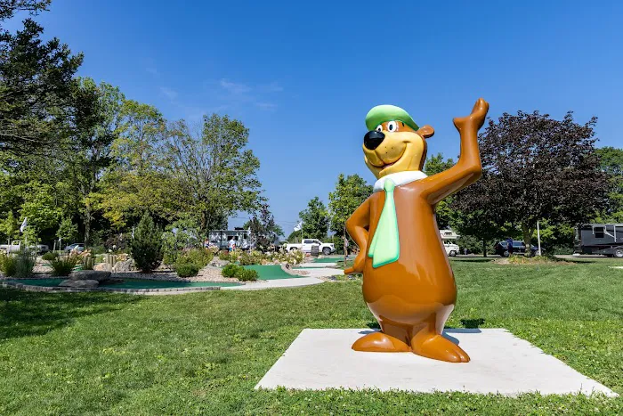 Clay's Resort Jellystone Park in North Lawrence, OH Picture 1