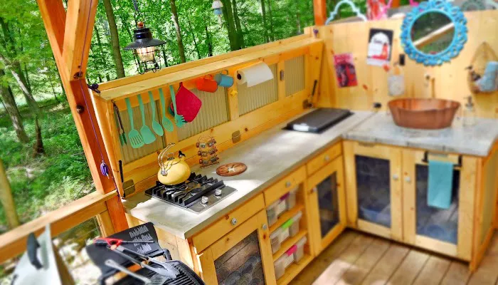 Canvas Cottages Glampsites Picture 9