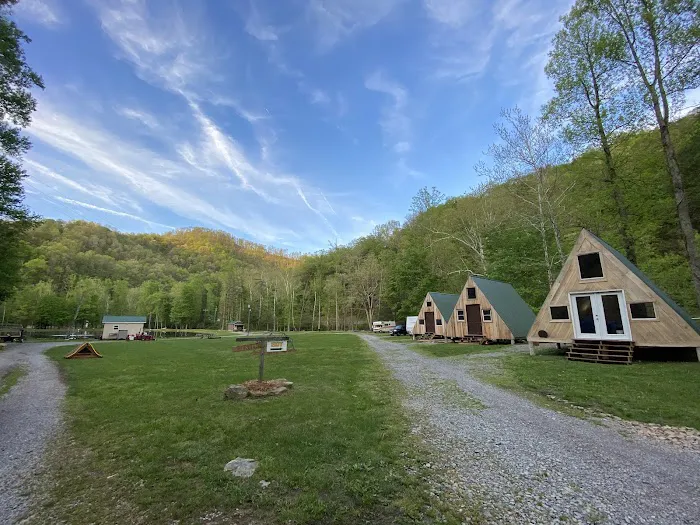 Camp Holly Picture 4