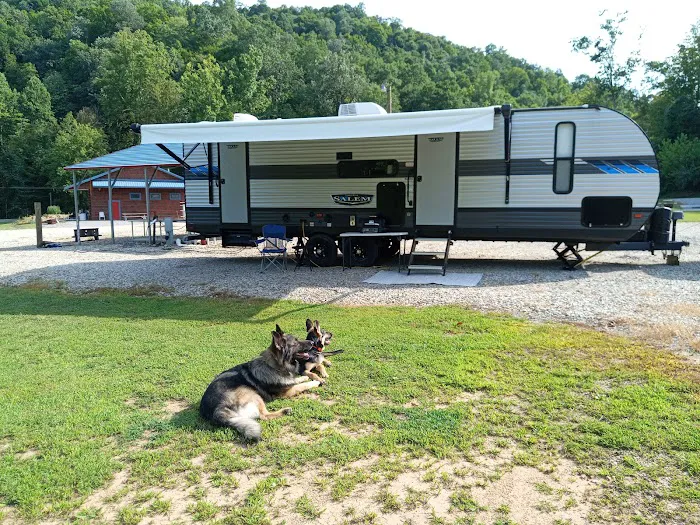 Elk River Camp and RV Picture 1