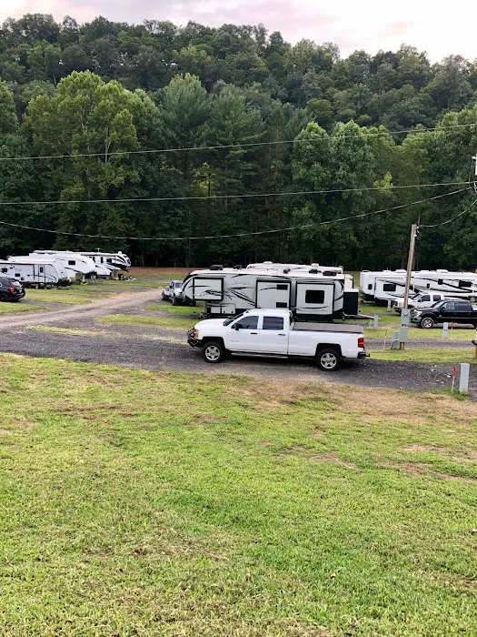 Elk River Campground Picture 6