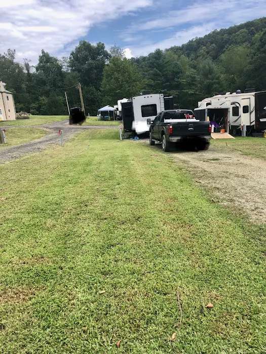 Elk River Campground Picture 8