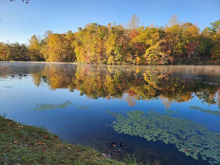 Paradise Lake and Campground Picture 7