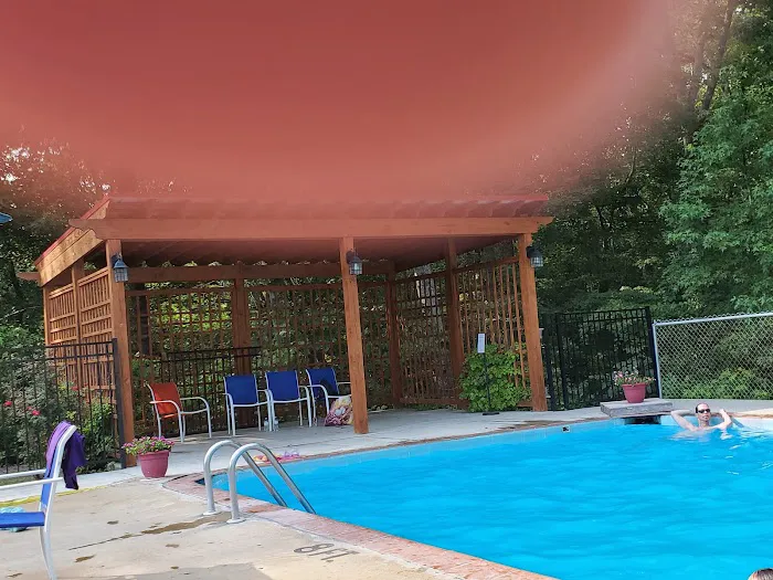 Paradise Lake and Campground Picture 9