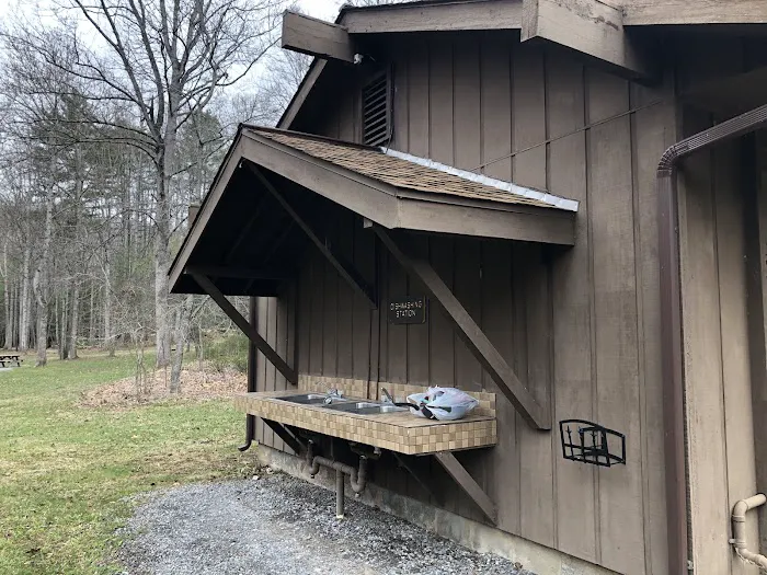 Riverside Campground Picture 4