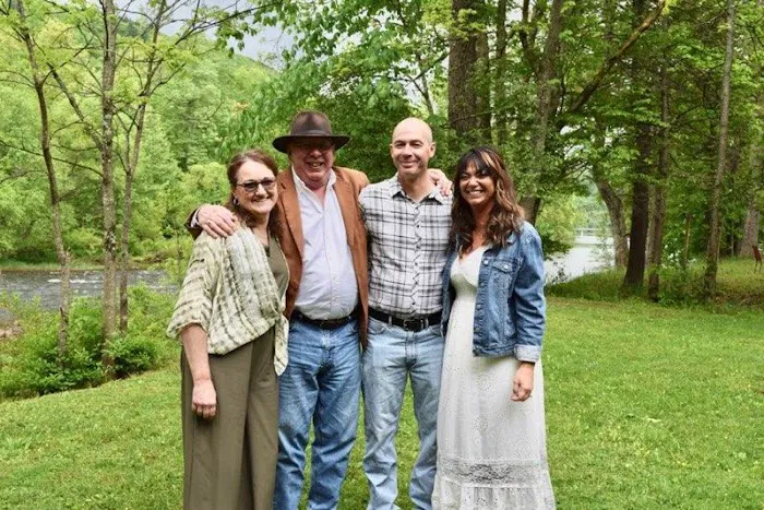 Greenbrier River Cabins Picture 2