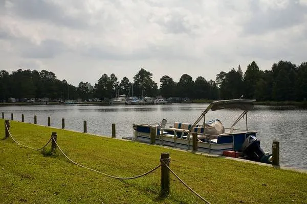 Twin Lakes Campground Picture 9