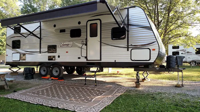 Town & Country Camp Resort Picture 3