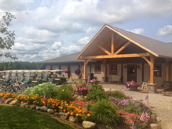 Whispering Hills Jellystone Park Camp Resort Picture 3