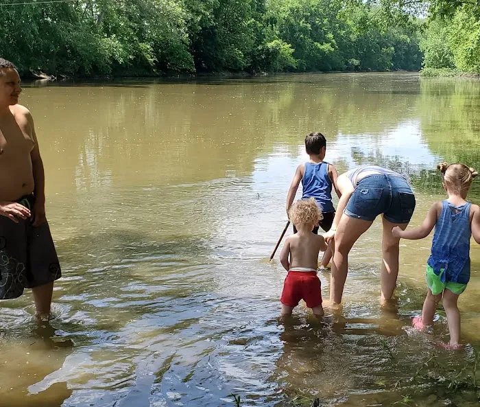 Relaxing Rivers Campground Picture 5