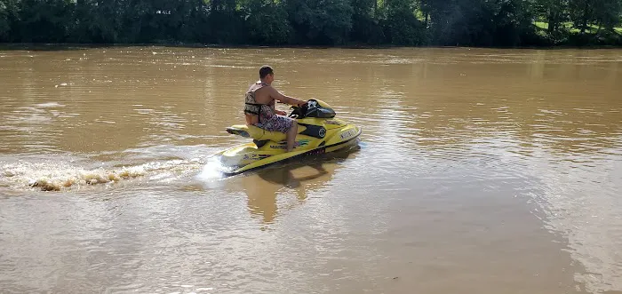 Relaxing Rivers Campground Picture 2