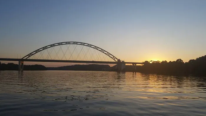 The PORT Campground & Docks Picture 2