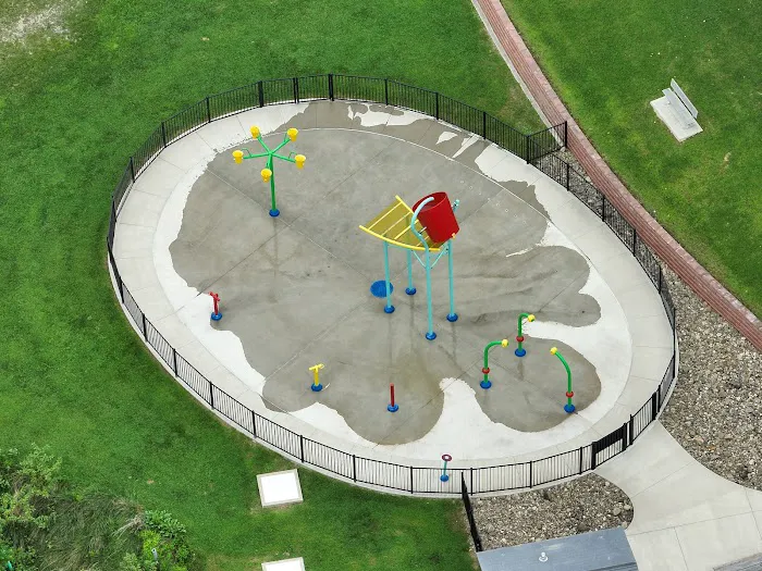 The PORT Campground & Docks Picture 6