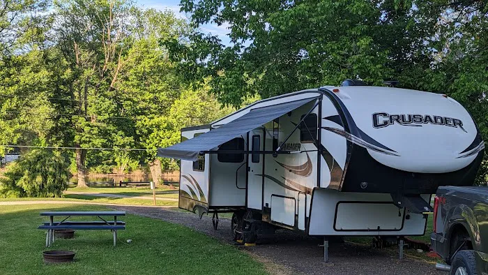 RiverView Kampground and Marina Picture 2