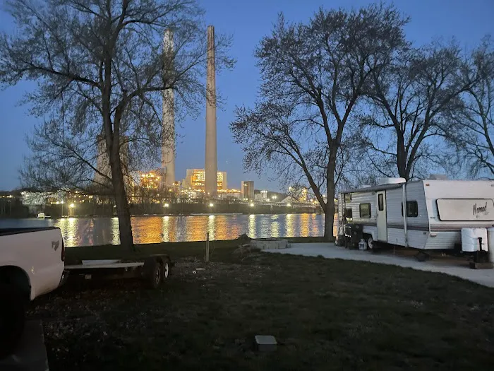 Lock 24 RV Park and Campground Picture 7