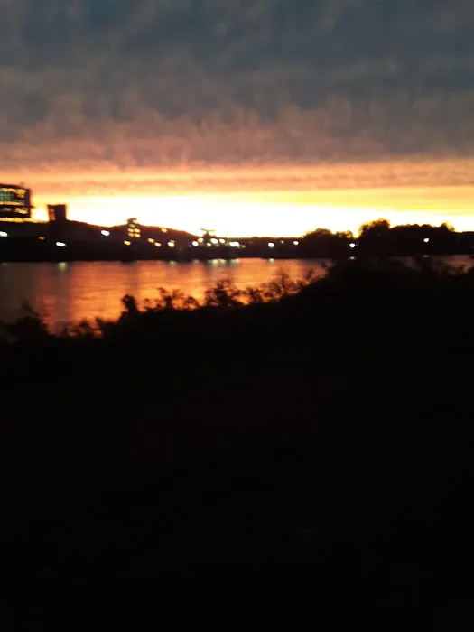 Lock 24 RV Park and Campground Picture 5