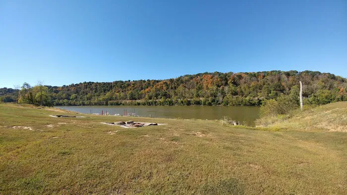 Let's Dock Campground Picture 5