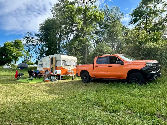 Muddy Creek Campground and Farm Picture 1