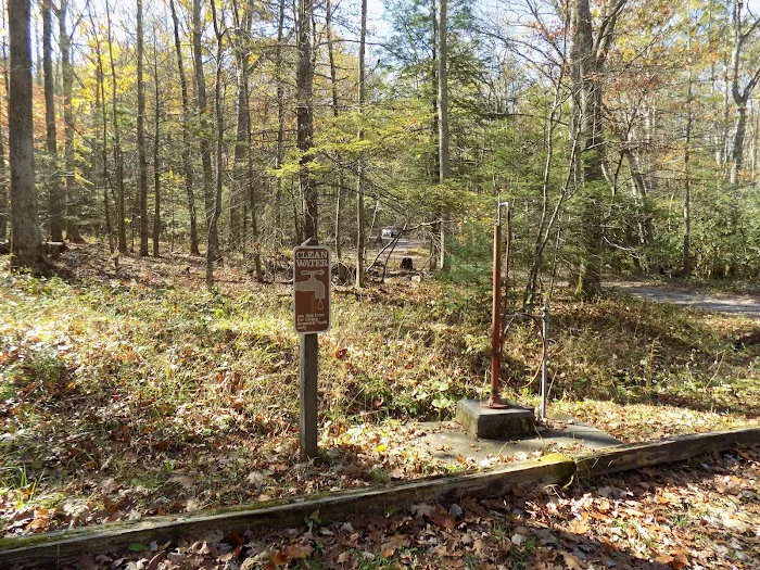 White Rocks Campground Picture 8