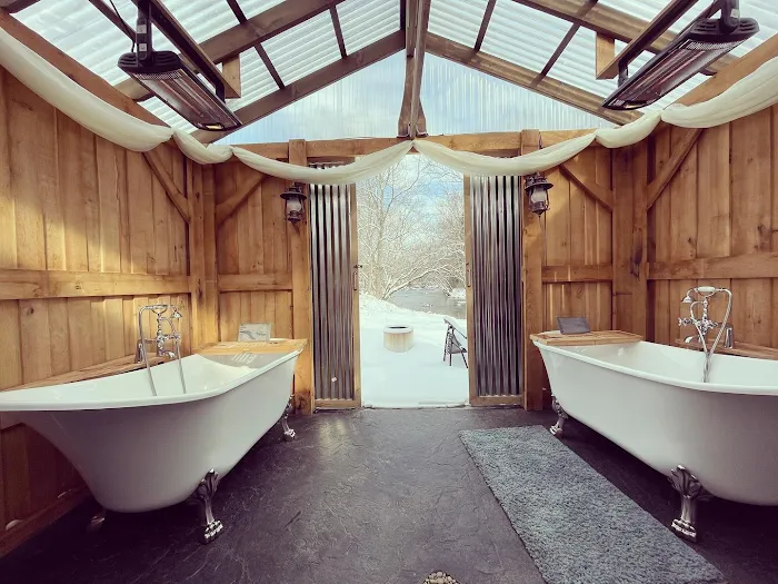 WV Glamping Domes Picture 7