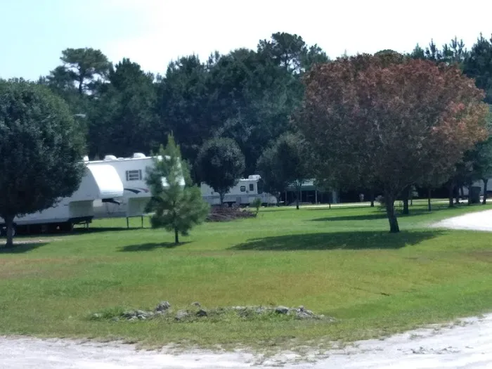 The Eagle's Nest Campground Picture 4