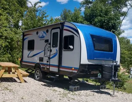 Claremar Twin Lakes Camping Resort Picture 3