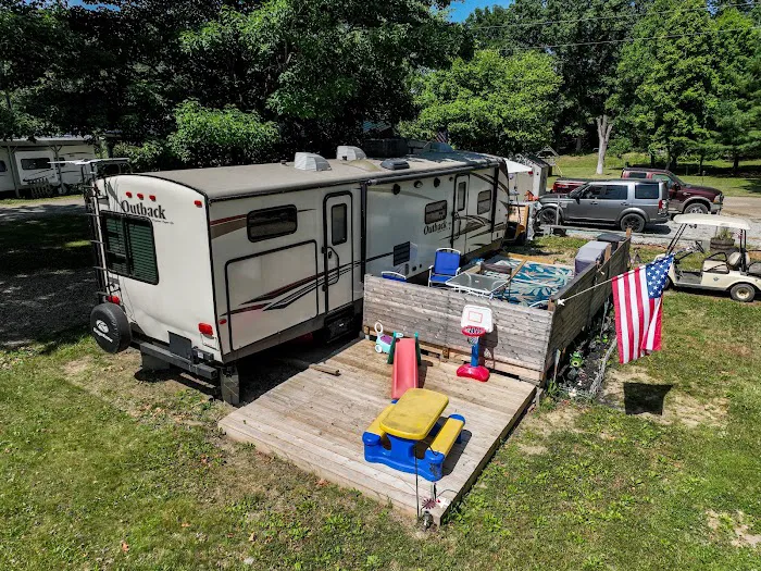 Lake Wapusun RV Resort Picture 4