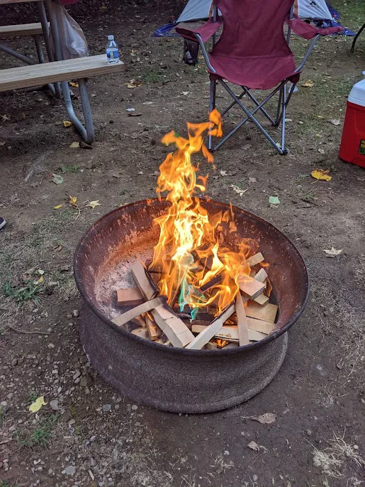 Toodik Family Campground Cabin & Canoeing Picture 5