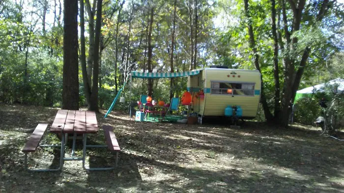 Toodik Family Campground Cabin & Canoeing Picture 2