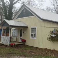 Pop's Place Camping & Cabins LLC ico