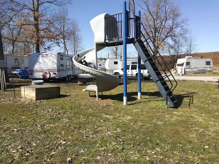 Up the Creek Camping Picture 4