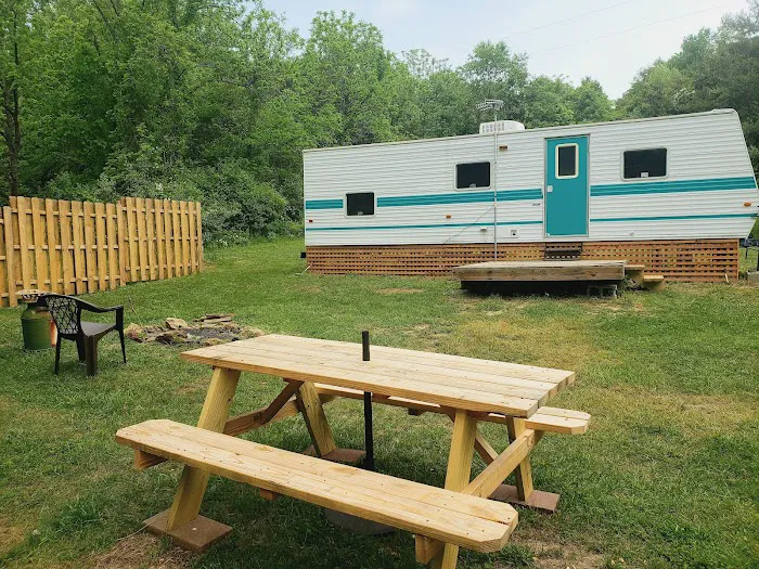 Dexter Run Farms and Lodging Farm Cabin Picture 5