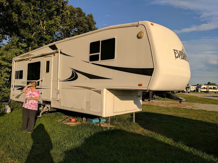 Kanawha River Campground Picture 9