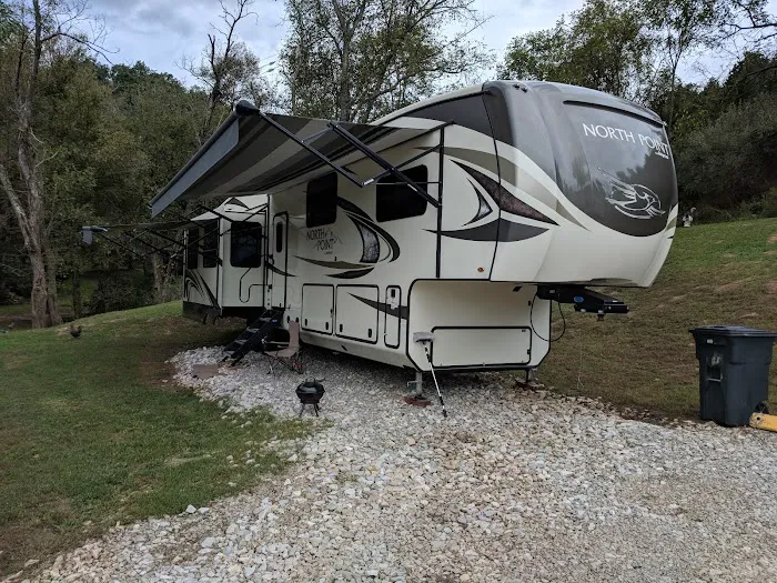 Wilderness RV Sites Campground Picture 4