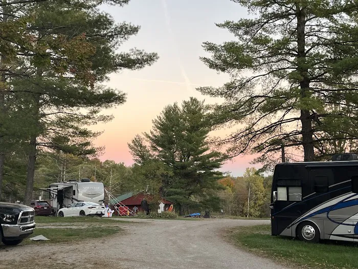 Under the Stars Campground Picture 3