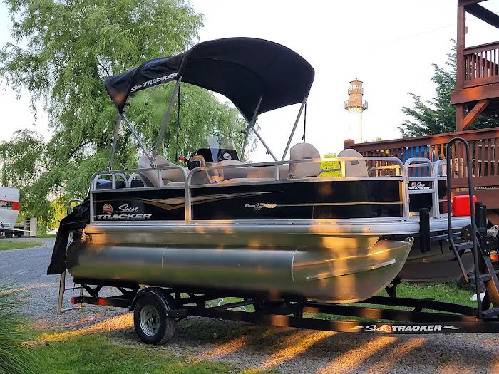 Summersville Lake Retreat & Lighthouse Picture 5