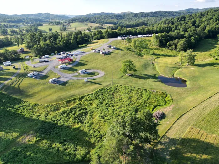 Mountain Top RV Park & Cabins Picture 7