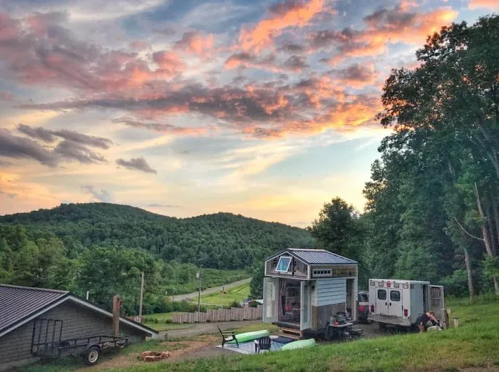 Floyd Parkway Village Picture 7