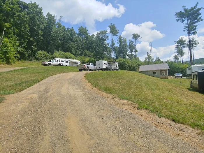 Floyd Parkway Village Picture 4