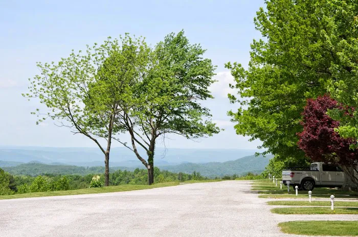 Virginia Highland Haven Airstream Park Picture 3